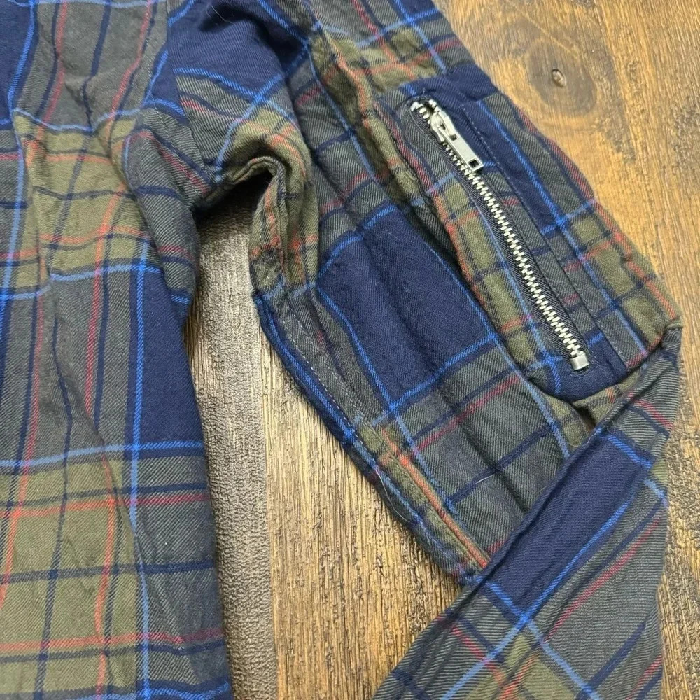 The Kooples button down shirt. XS. Slim flit. Navy/khaki plaid. - Picture 4 of 11